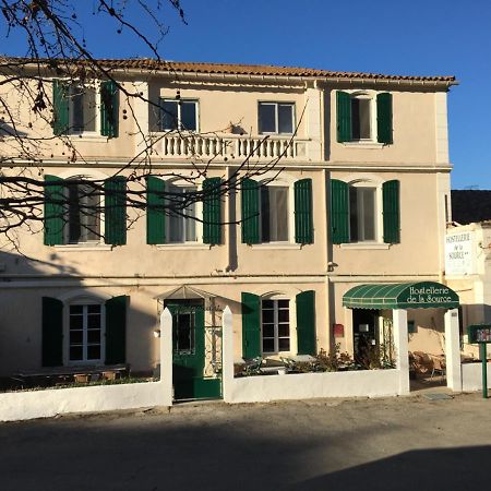 Hostellerie De La Source Арль Экстерьер фото