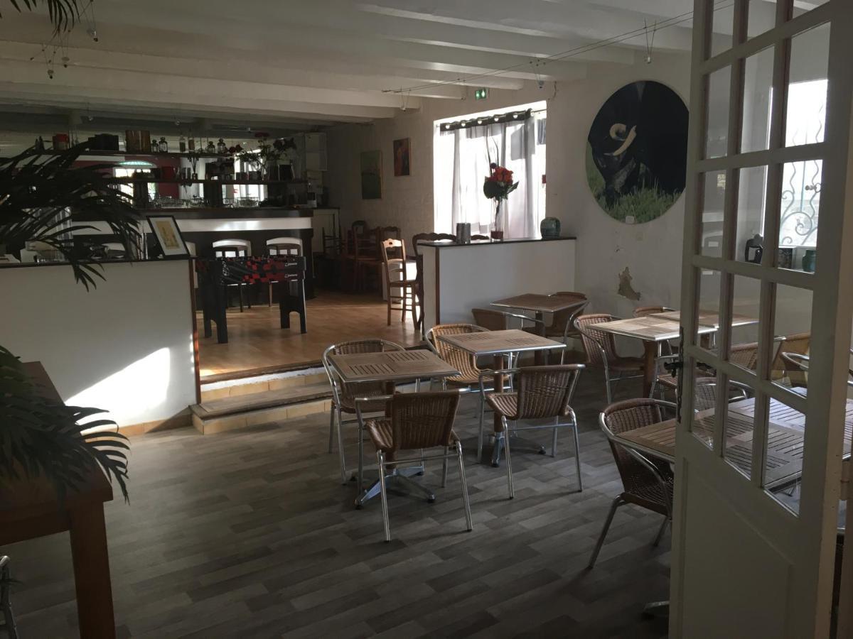Hostellerie De La Source Арль Экстерьер фото